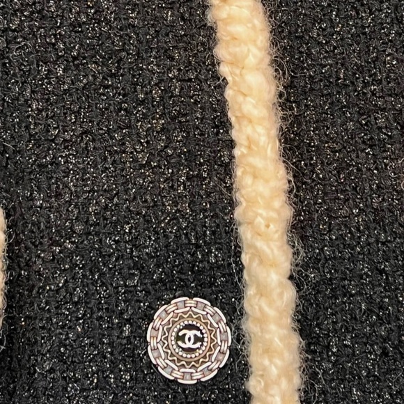 Chanel Jacket - Picture 5 of 7